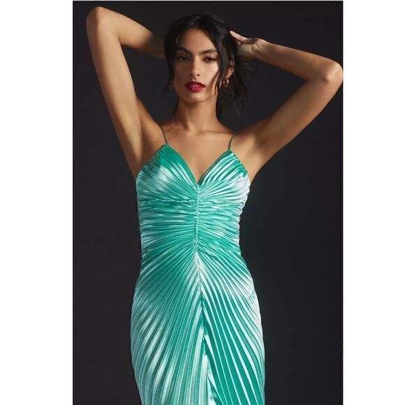 Anthropologie Delfi Collective V-Neck Pleated Midi Dress - Picture 4 of 7